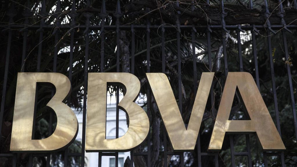 bbva-adelanta-un-profit-warning-en-espana-por-la-caida-de-las-comisiones-y-la-politica